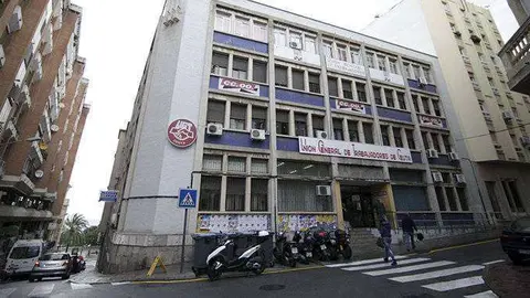 Fachada de la sede de UGT (C.A.)