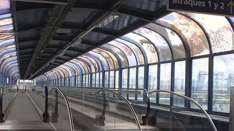 Acceso de pasajeros en la estaci&oacute;n mar&iacute;tima de Algeciras (APBA)
