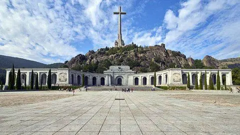 Valle de los Ca&iacute;dos