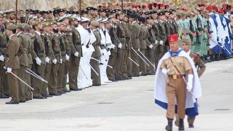 Desfile en las Murallas Reales