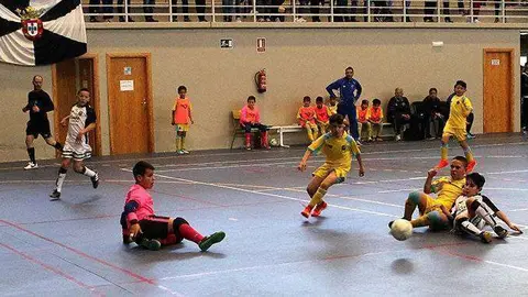 Partido de una de las selecciones ceut&iacute;es de f&uacute;tbol sala (FFCE)