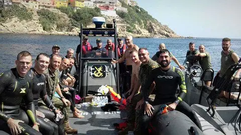 El grupo de nadadores "Los Hispanos" (COMGECEU)