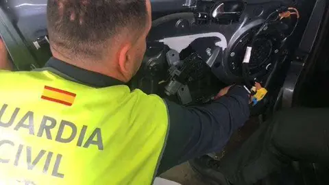 guardia civil puerto registro coche