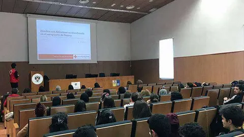 Un momento de la conferencia inaugural (CEDIDA)