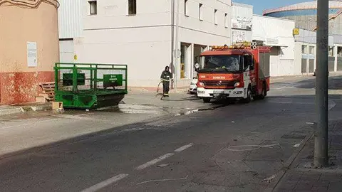 bomberos incendios contenedor