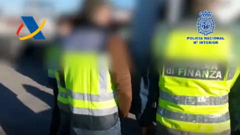 polic&iacute;a