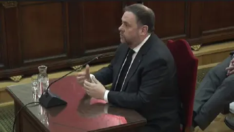 Junqueras, durante su declaraci&oacute;n (E.D.)