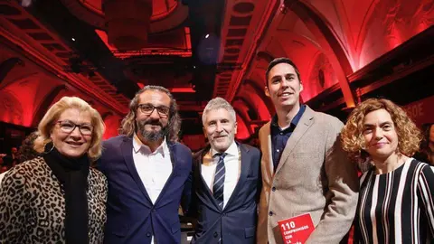 Sim&oacute;n, segundo por la derecha, junto a los ministros Marlaska y Batet y los candidatos socialistas al Senado (CEDIDA)