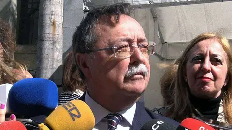 El presidente de la Ciudad, Juan Vivas, comparece ante los periodistas (C.A.)