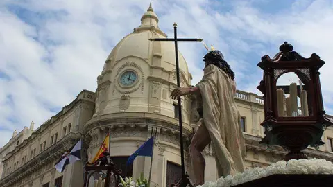 El Resucitado, ante el Palacio de la Asamblea (C.A.)