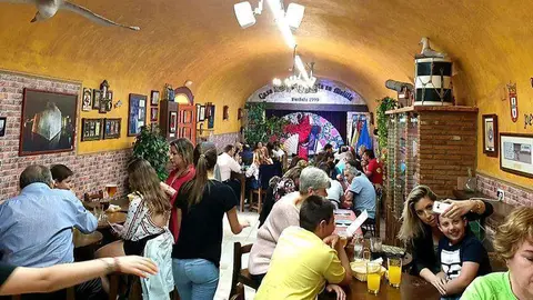 Celebraci&oacute;n del D&iacute;a de la Madre en la Casa de Ceuta en Melilla (CEDIDA)