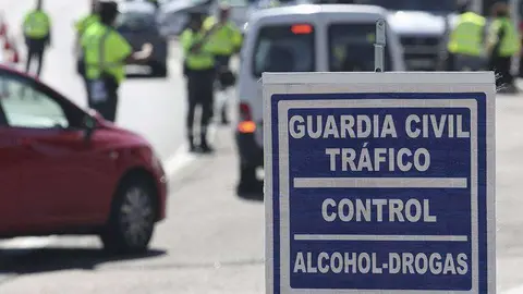 Control de drogas y alcohol de la Guardia Civil