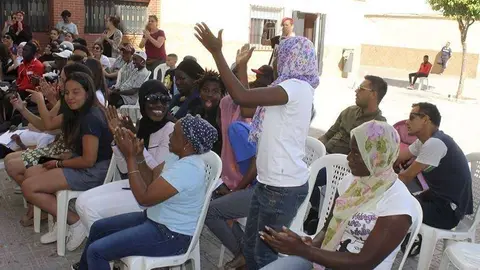 Participantes en el encuentro organizado por Andaluc&iacute;a Acoge en Miramar Bajo (C.A.)