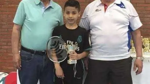 B&Aacute;DMINTON