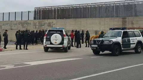 Redada de la Guardia Civil en el Muelle de Poniente (C.A./ARCHIVO)