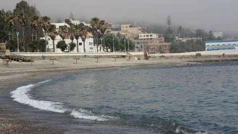 vertido playa ben&iacute;tez