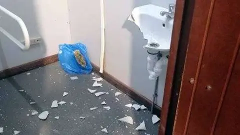 Da&ntilde;os causados en los servicios p&uacute;blicos abiertos en las playas (CEDIDA)