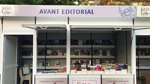 Expositor de Avant Editorial en la &uacute;ltima Feria del Libro de Ceuta (CEDIDA)