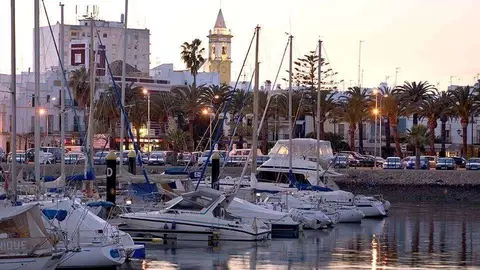 La Polic&iacute;a Nacional identific&oacute; a miembros de la organizaci&oacute;n en el puerto de Ayamonte (en la imagen)