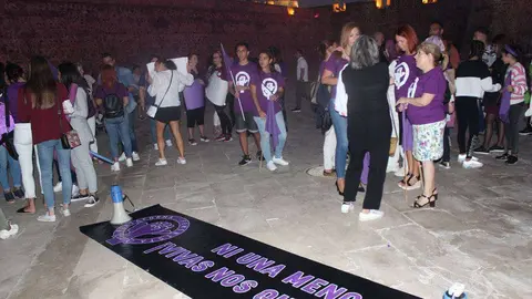 Un momento de la protesta celebrada esta tarde (C.A.)