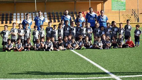 Alumnos de las escuelas de f&uacute;tbol de la Federaci&oacute;n (FFCE)