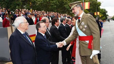 vivas rey fiesta nacional desfile 12 octubre