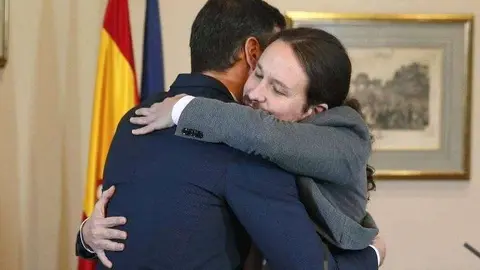 pablo_iglesias_pedro_sanchez_1_crop1573578769937.jpg_525981578