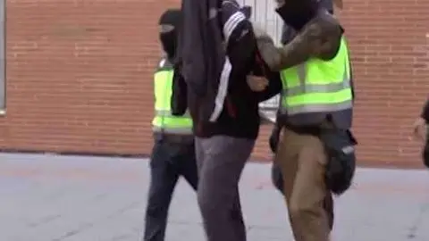 Un momento de la detenci&oacute;n practicada en noviembre de 2017 (MINISTERIO DEL INTERIOR)