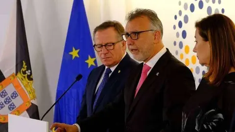 Los representantes de Melilla, Canarias, Baleares y Ceuta, al t&eacute;rmino de la Cumbre (CEDIDA)