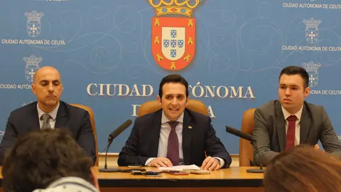 Los diputados por Vox Ruiz, Redondo y Verdejo, en una comparecencia p&uacute;blica (C.A./ARCHIVO)