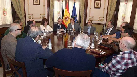 Un momento de la reuni&oacute;n (CEDIDA)