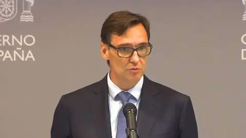 salvador-illa-ministro-de-sanidad-durante-la-comparecencia-por-el-coronavirus