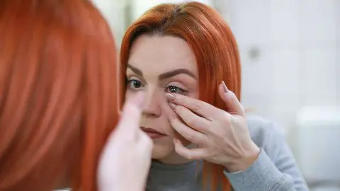 Lentillas y coronavirus: sigue estas pautas si las usas