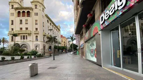 El centro de la ciudad, durante el periodo m&aacute;s estricto del confinamiento (C.A./ARCHIVO)