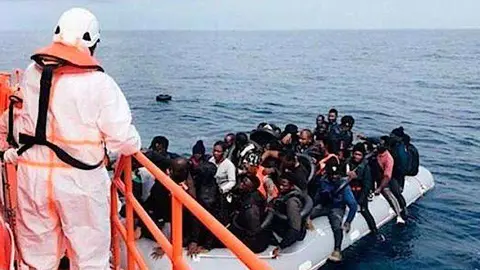 8249_inmigrantescanarias-km1g-620x349abc