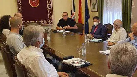 Un momento de la reuni&oacute;n celebrada esta ma&ntilde;ana en la sede de la Delegaci&oacute;n del Gobierno (CEDIDA)