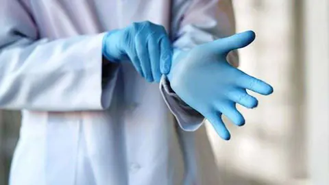 sanitario enfermero m&eacute;dico