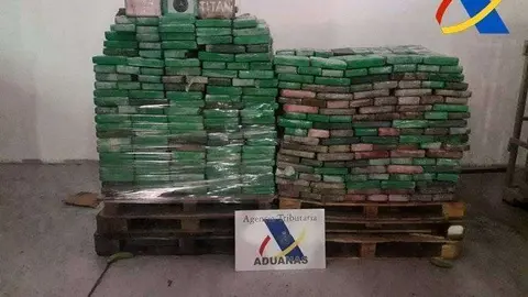 11/12/2020 Coca&radic;&ne;na incautada en el puerto de Algeciras
POLITICA ESPA&radic;&euml;A EUROPA ANDALUC&radic;&ccedil;A
AGENCIA TRIBUTARIA
