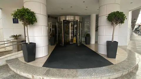 HOTEL 5