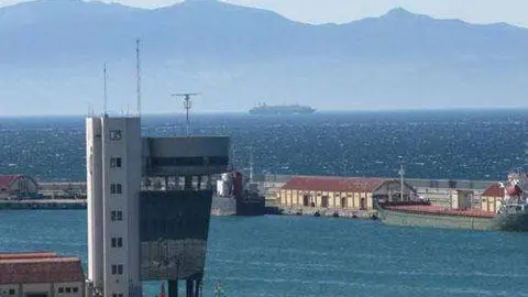 torre de control puerto