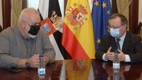 cruz_blanca