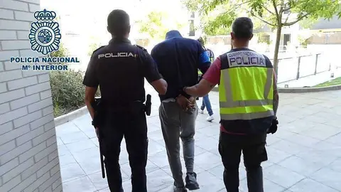 detenido-policia-madrid-928340398980p