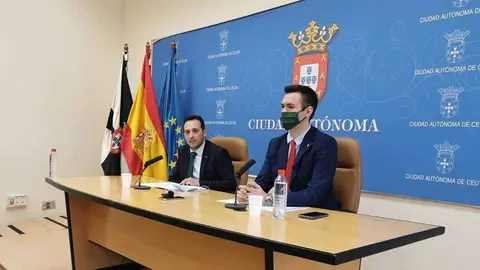 Los diputados de Vox Juan Sergio Redondo y Carlos Verdejo, durante la rueda de prensa (CEDIDA)