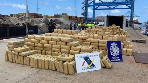 La droga incautada durante la operaci&oacute;n (MINISTERIO DEL INTERIOR)
