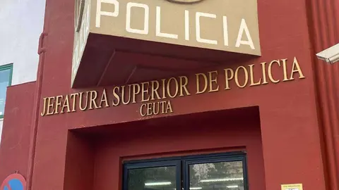 polic&iacute;a comisar&iacute;a
