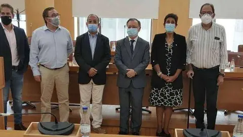 mesa di&aacute;logo