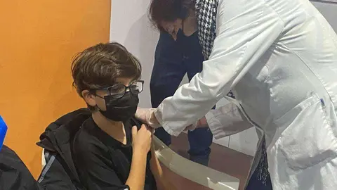 ni&ntilde;o vacuna
