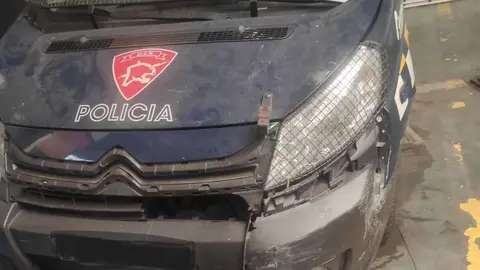 COCHE POLI