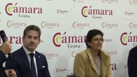 Blue Summit Ceuta-Andaluc&iacute;a Econom&iacute;a Azul

Javier Noriega (presidente Cl&uacute;ster Mar&iacute;timo Marino de Andaluc&iacute;a)

Karim Bulaix (presidente C&aacute;mara de Comercio)

Kissy Chandiramani (consejera Econom&iacute;a y Hacienda)

Pablo N&uacute;&ntilde;ez (asesor de Delegaci&oacute;n de Gobierno)