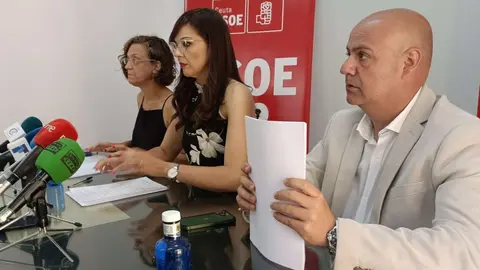 Gloria Rojas, Sabrina Moh y Juan Guti&eacute;rrez.